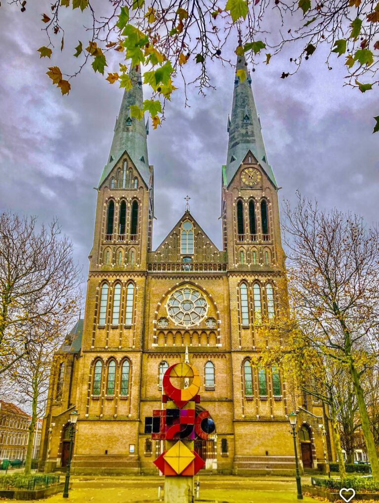 Het mooiste Zeeheldengeheim? De wintertuin achter de Elandstraatkerk!